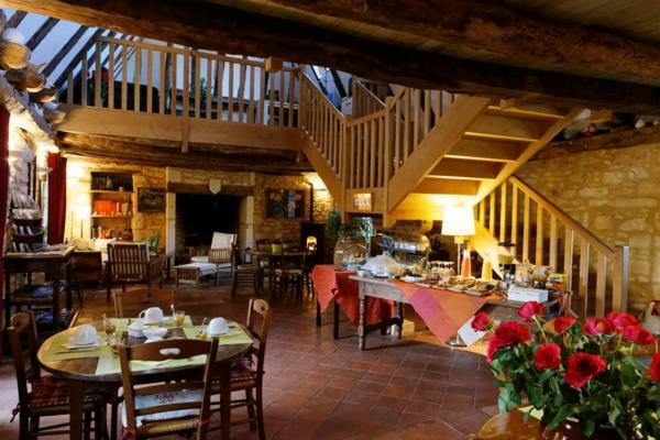 Chambres D'Hotes La Licorne Valojoulx Luaran gambar